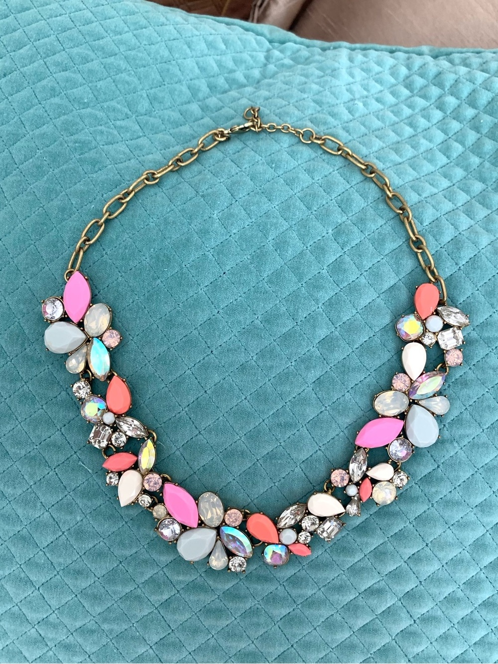 J.Crew Pink Floral iridescent Stone Bib Necklace - Gold Pink, Coral & White